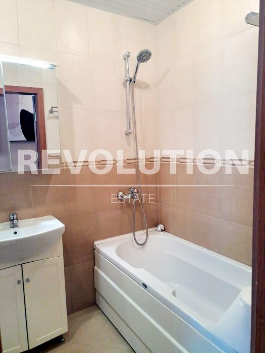 Дава се под наем Двустаен апартамент в к.к. Златни пясъци - 68 кв.м за 440 € - Снимка #4