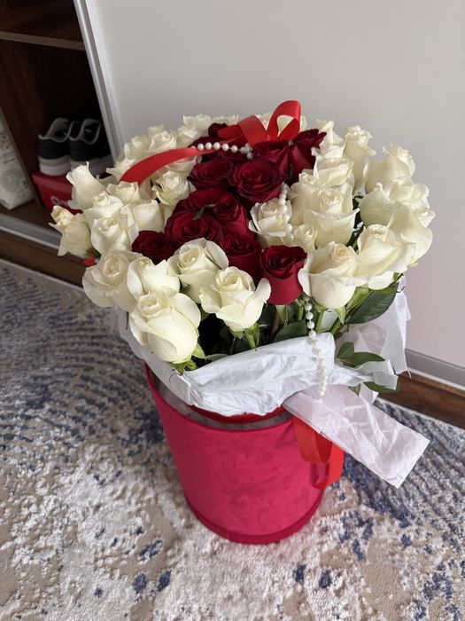 Букет в высокой коробке