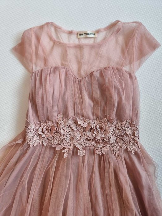 Рокля официална цвят пудра