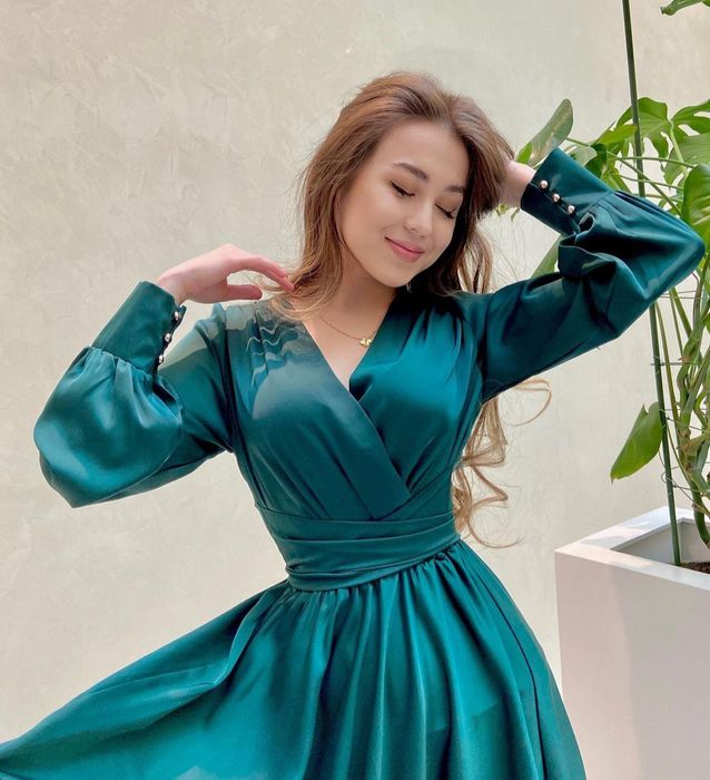 Продам платье до 48 размера