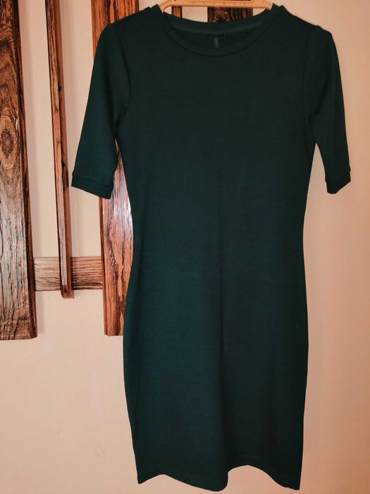 Спортна рокля, тъмно зелена