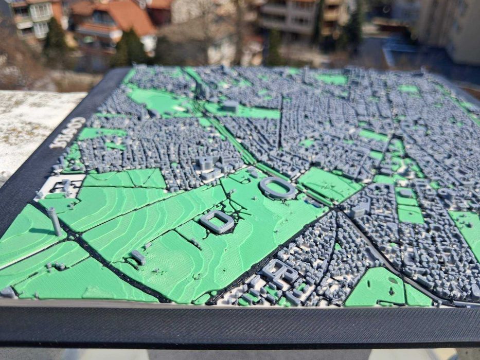 3D София на Длан: Декоративен макет на Столицата