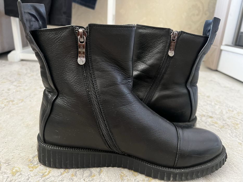 Продам сапожки ботинки