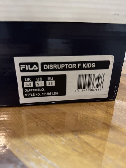 Женски обувки FILA, номер 38