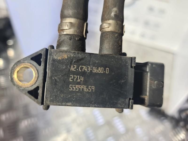 Senzor presiune evacuare cu conducte Opel Insignia A Country Tourer 1.