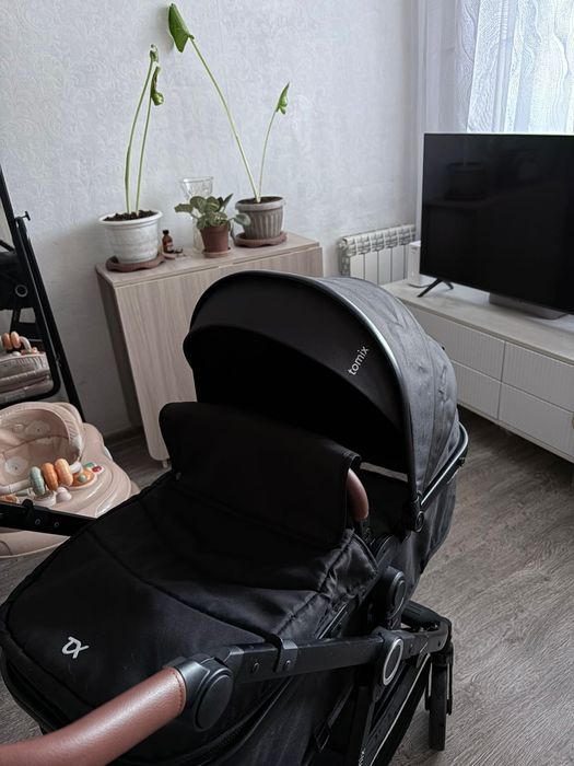 Коляска трансформер TOMIX Bonny, черный