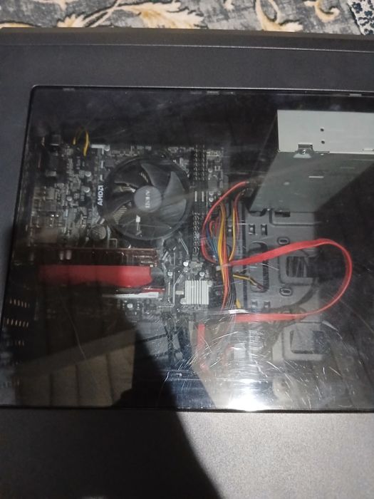 Vând pc gaming sau schimb