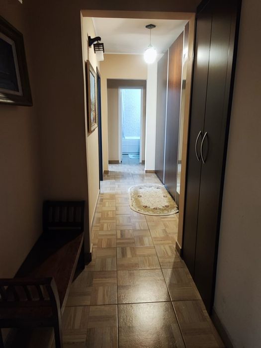 Persoana fizica! Ofer spre închiriere apartament PODU ROS