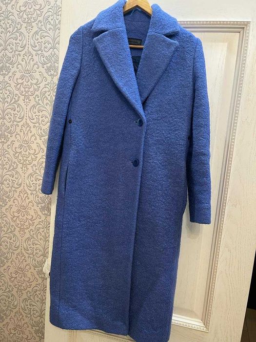 пальто из букле теплое осень-зима