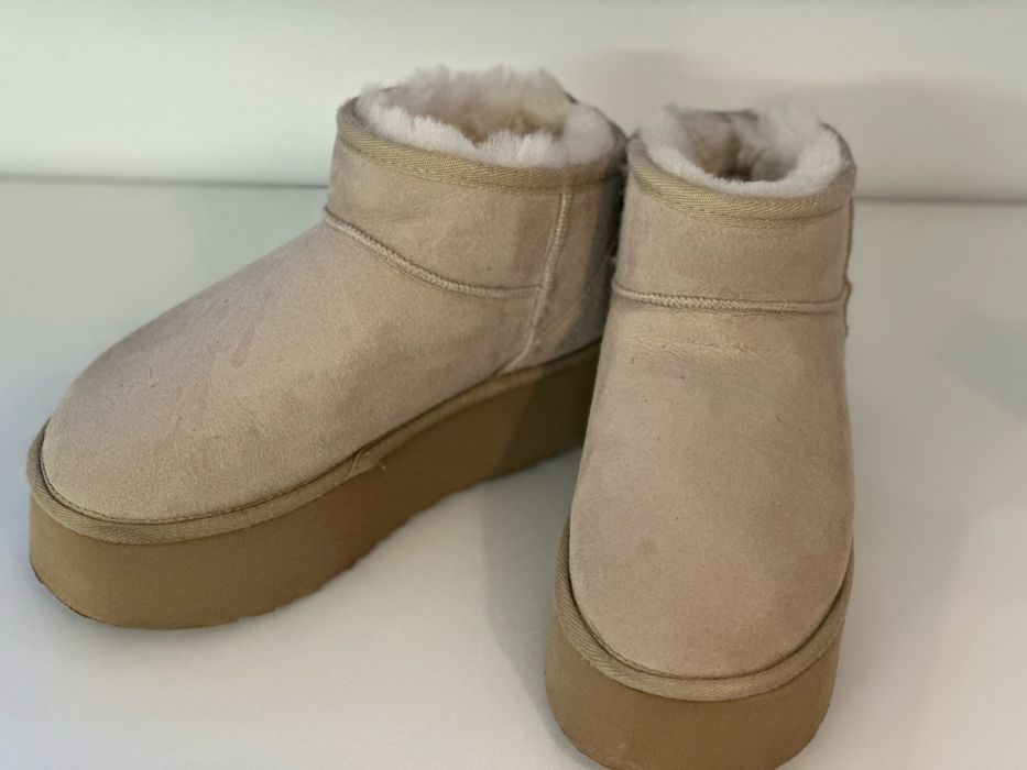 Ugg masura 38 stare impecabila ca noi