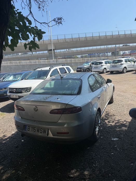 Vând Alfa Romeo 159/2009