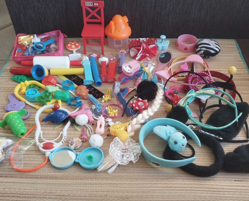 Лот играчки за момиче