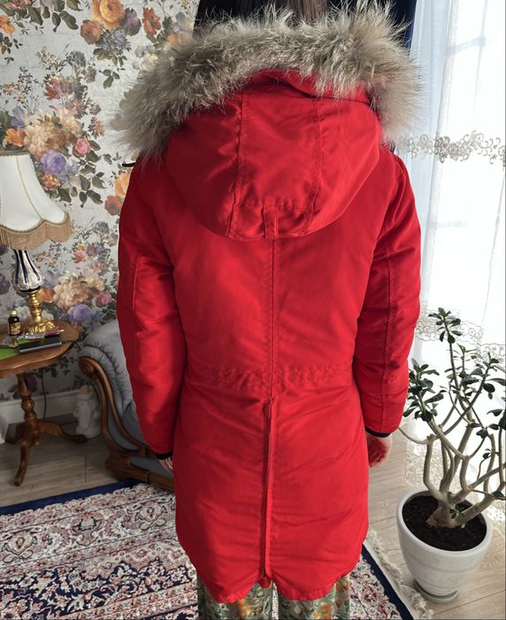 Продаётся оригинальная парка Canada Goose