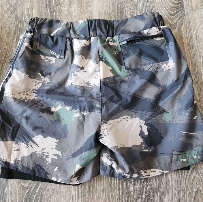 Мъжки къси панталони, шорти