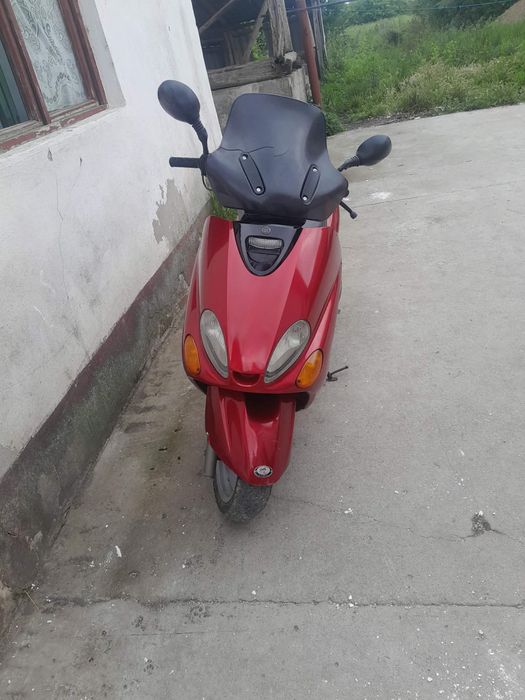 Yamaha majesty 125