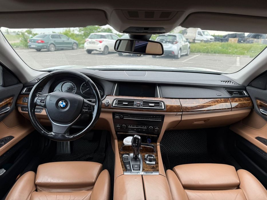 BMW 7 Series 2013 — imagine 5