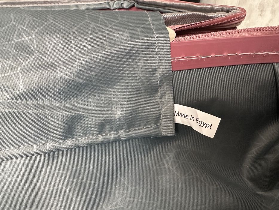 Продам чемодан пользовались 1 раз