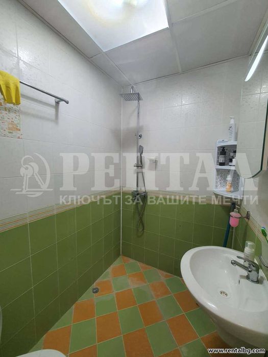 Продава се Тристаен апартамент в Пловдив, Кючук Париж - 97 кв.м за 1753 €/кв.м - Снимка #11