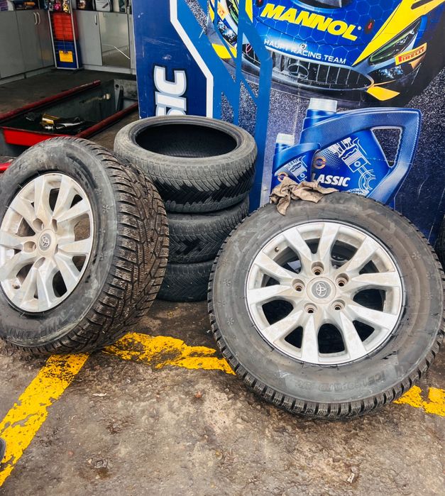 Оригинальные Диски с Шинами на Ландкрузер