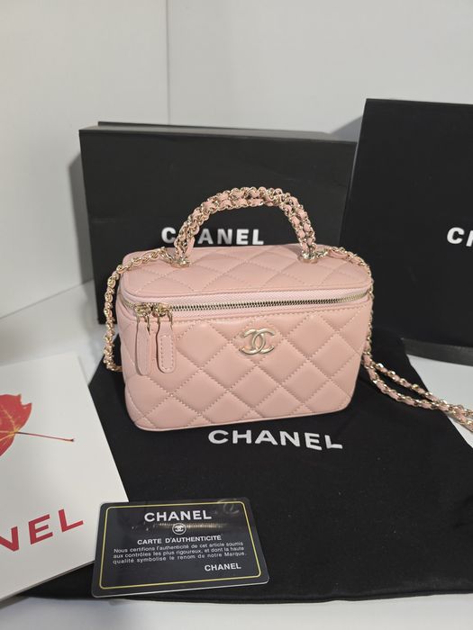 Налична чанта Chanel Vanity Case Pink