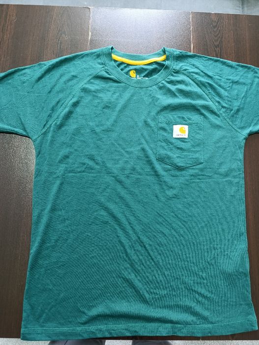 Продавам тениска Carhartt в много добро състояние – 8/10.
Цвят: тъмноз