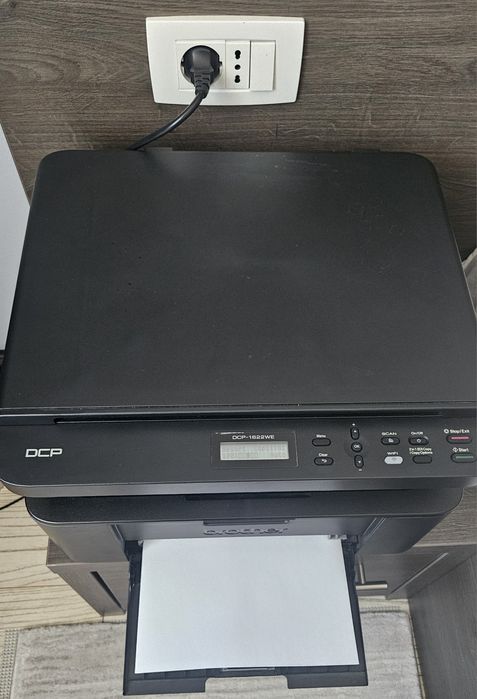 Vând imprimantă Brother DCP 1622WE