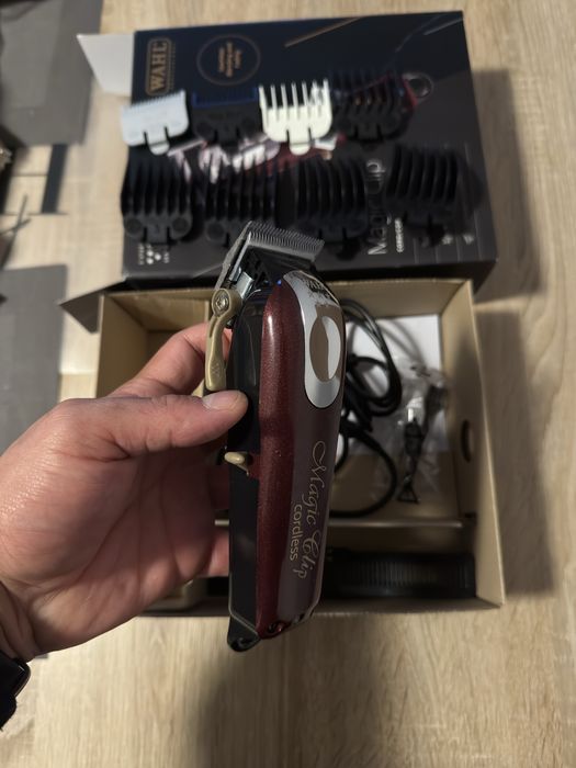 Оригинална машинка за постригване Wahl Magic Clip Cordless с кутия