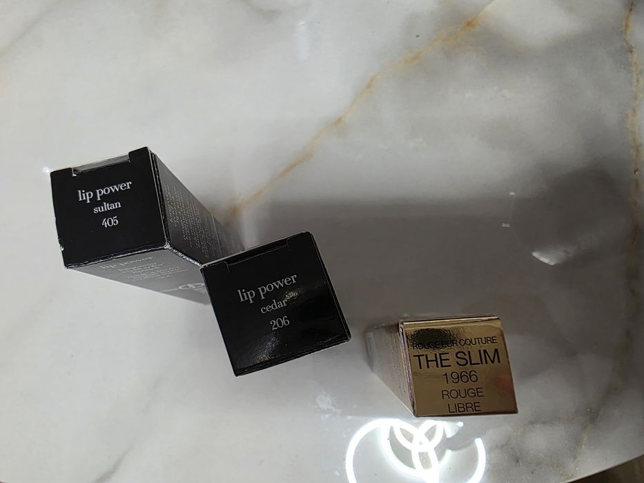 Rujuri Giorgio Armani, YSL