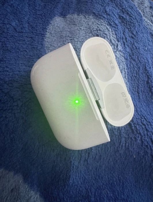airpods pro 1.