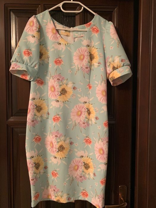 Rochie verde menta cu flori colorate, Starshiners, dreapta