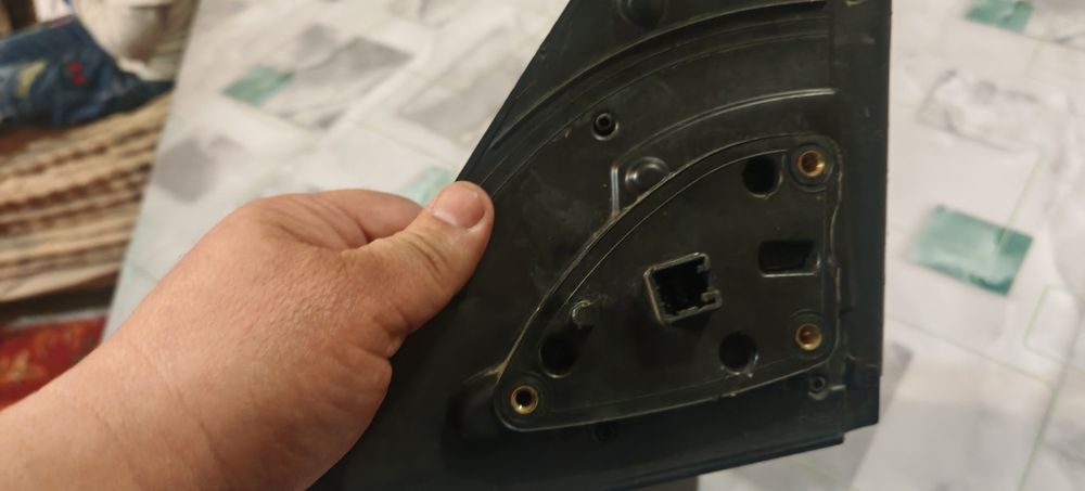 Продам боковое зеркало