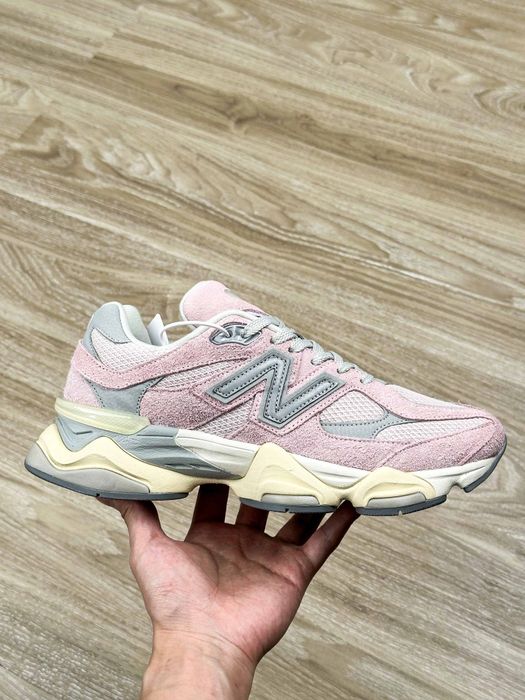 38,39New Balance 9060