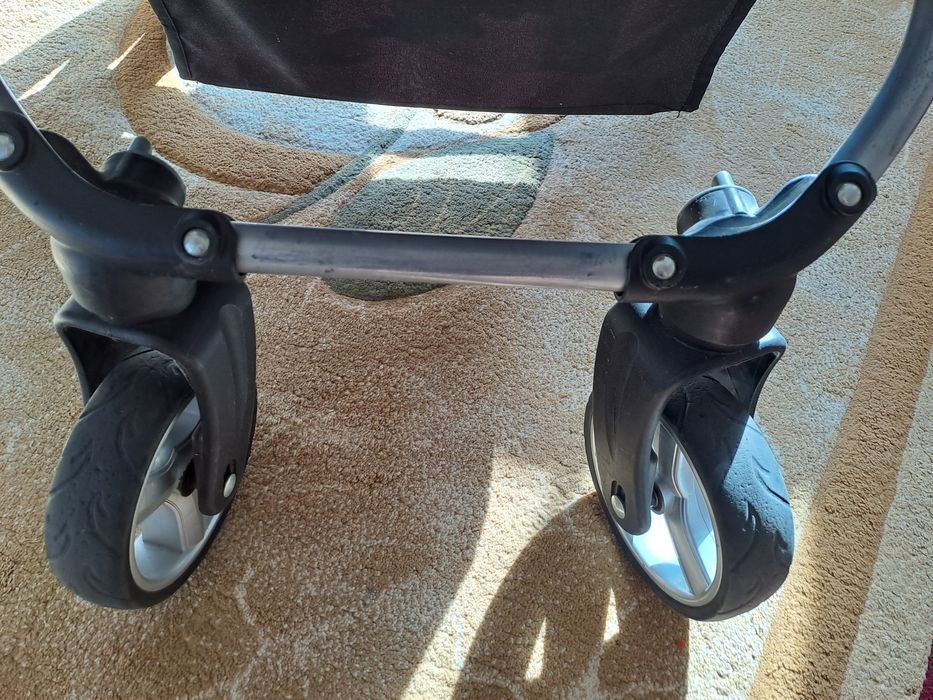 Продаётся коляска зима лето