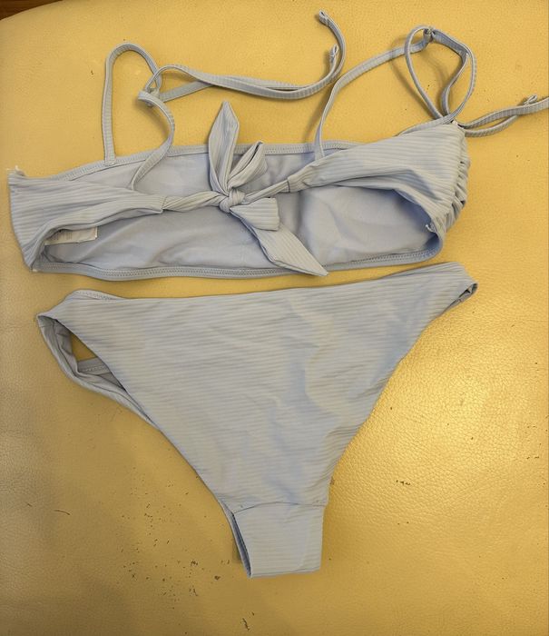 Costum de baie H&M bleu pastel, model bandeau cu șnur – mărimea 38/S