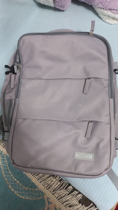 Рюкзак,сумка, в хорошем состоянии.