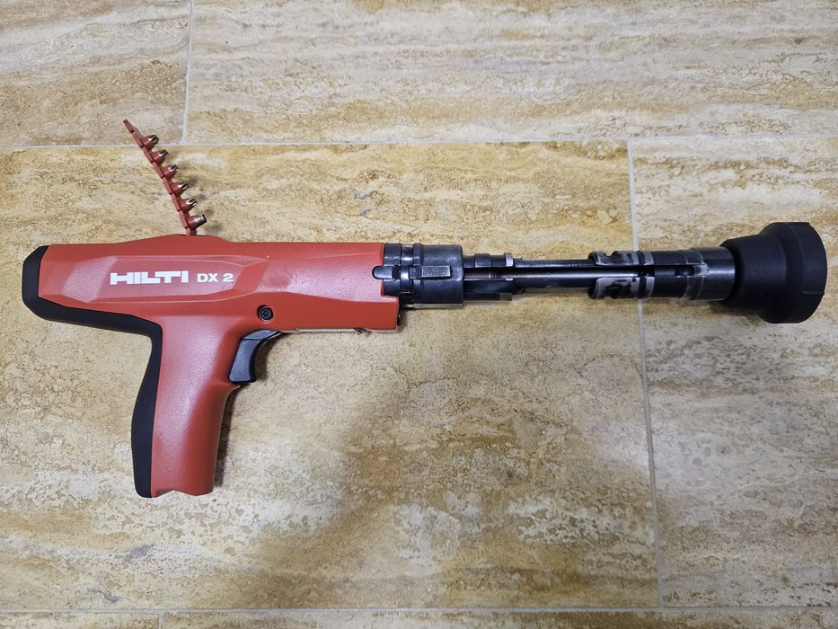 Pistol bătut cuie Hilti dx 2 Impecabil
