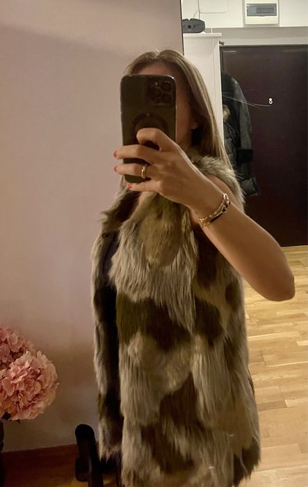 Vesta imitatie blana.