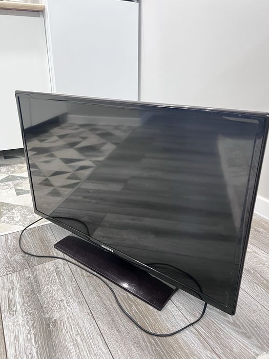 Продам телевизор samsung