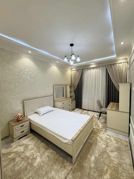 3 xonali uy sotiladi