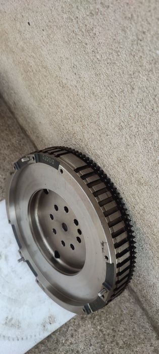 Маховик за хюндай ix35 1.7  hyundai ix35 1.7 дизел