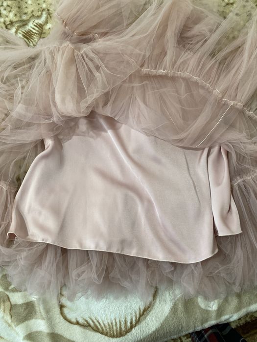 Платье нарядное 6-8 лет