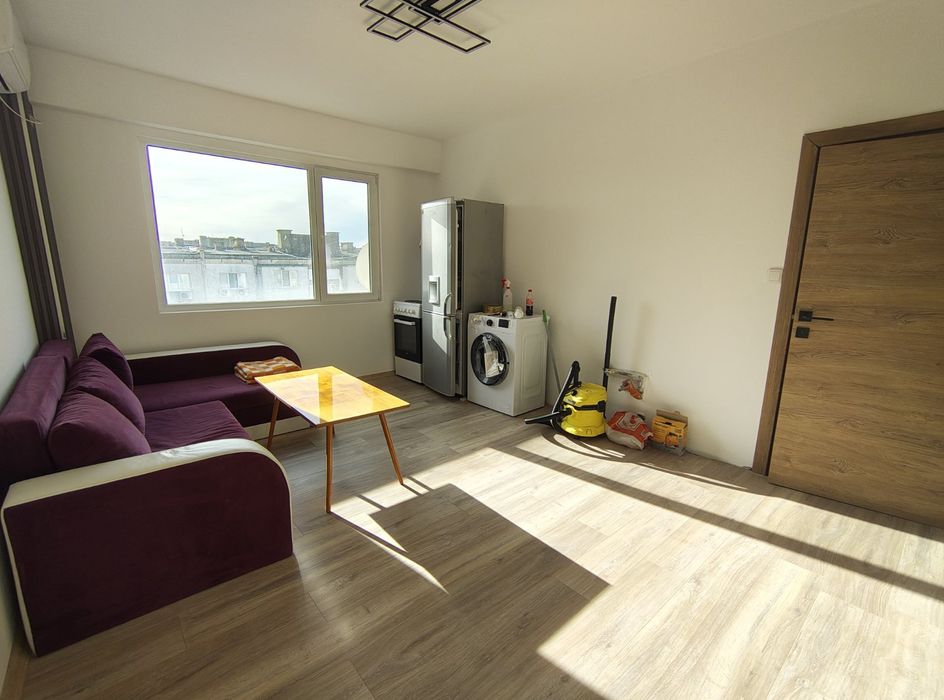 Продава се Двустаен апартамент в Шумен, Тракия - 58 кв.м за 1627 €/кв.м - Снимка #2