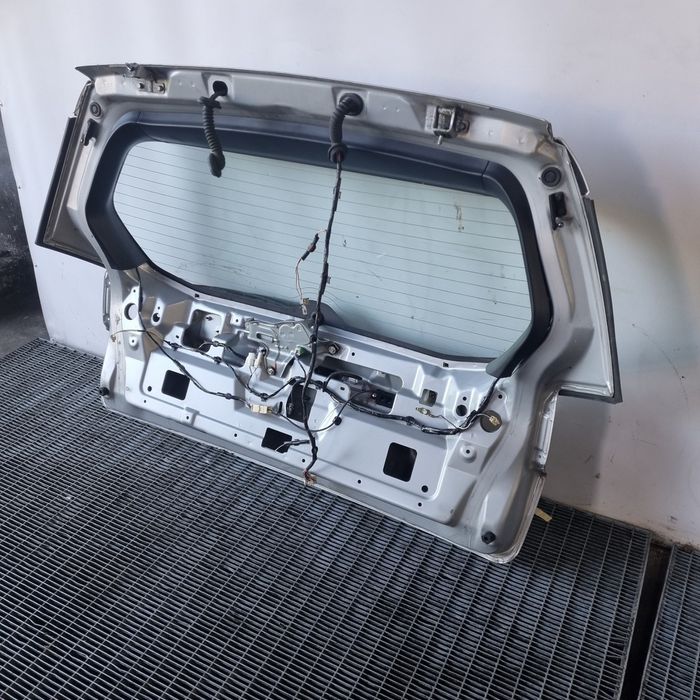 Haion Cu Luneta Mitsubishi Outlander - SUV 4 Usi Cool Silver A31 (1445)