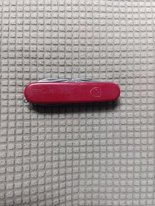 Briceag multifuncțional