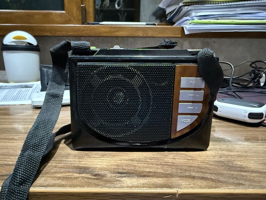 продам радиоприемник Hong Sheng