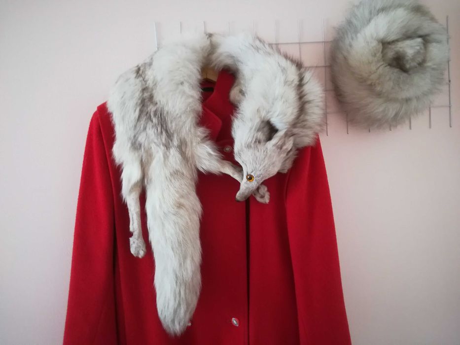 Шапка и яка от сибирска лисица, нови