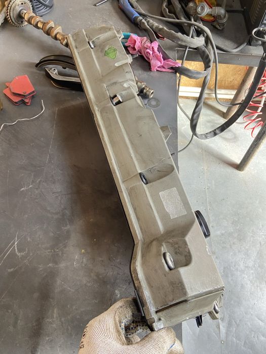 Клапанная крышка M104