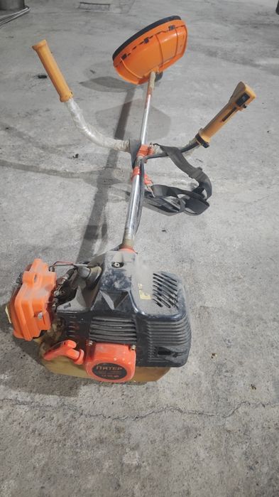 Газонокосилка Бензиновый