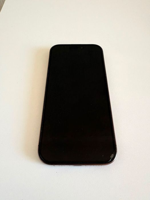 Продаю Iphone 16 pro