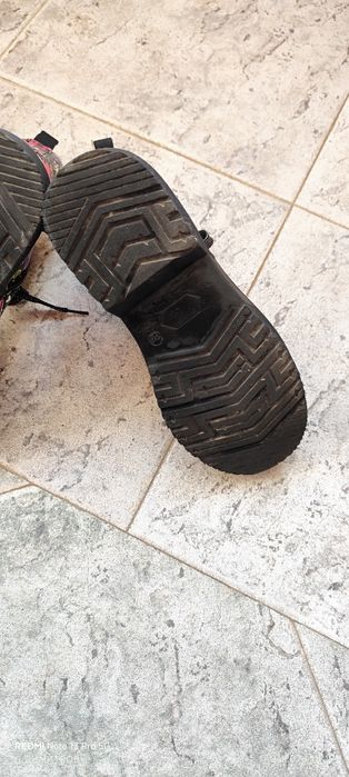 Зимни боти за момиче 36 номер!